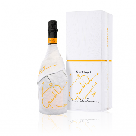 Champagne Veuve Clicquot – La Grande Dame 2018 Simon Porte Jacquemus Champagne Veuve Clicquot – La Grande Dame 2018 Simon Porte Jacquemus